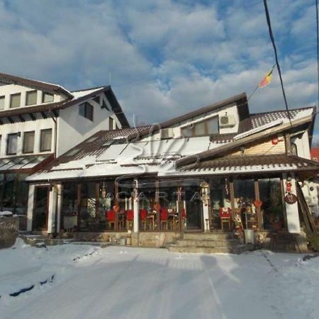 La Marele Moft Hotel สเลอนิค ภายนอก รูปภาพ