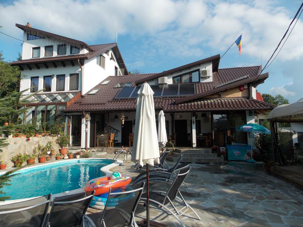 La Marele Moft Hotel สเลอนิค ภายนอก รูปภาพ