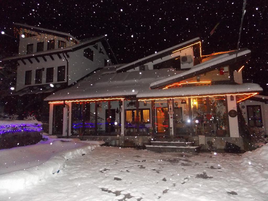 La Marele Moft Hotel สเลอนิค ภายนอก รูปภาพ